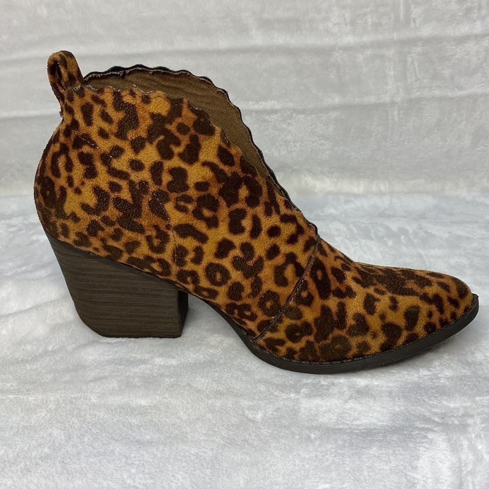 𝅺coconuts by Matisse Addie Leopard Print Ankle Booties Size 6.5M - Picture 12 of 16